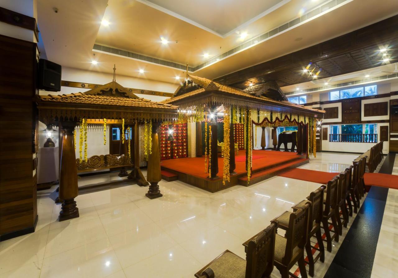 Hotel Guruvayur Darshan Exterior photo