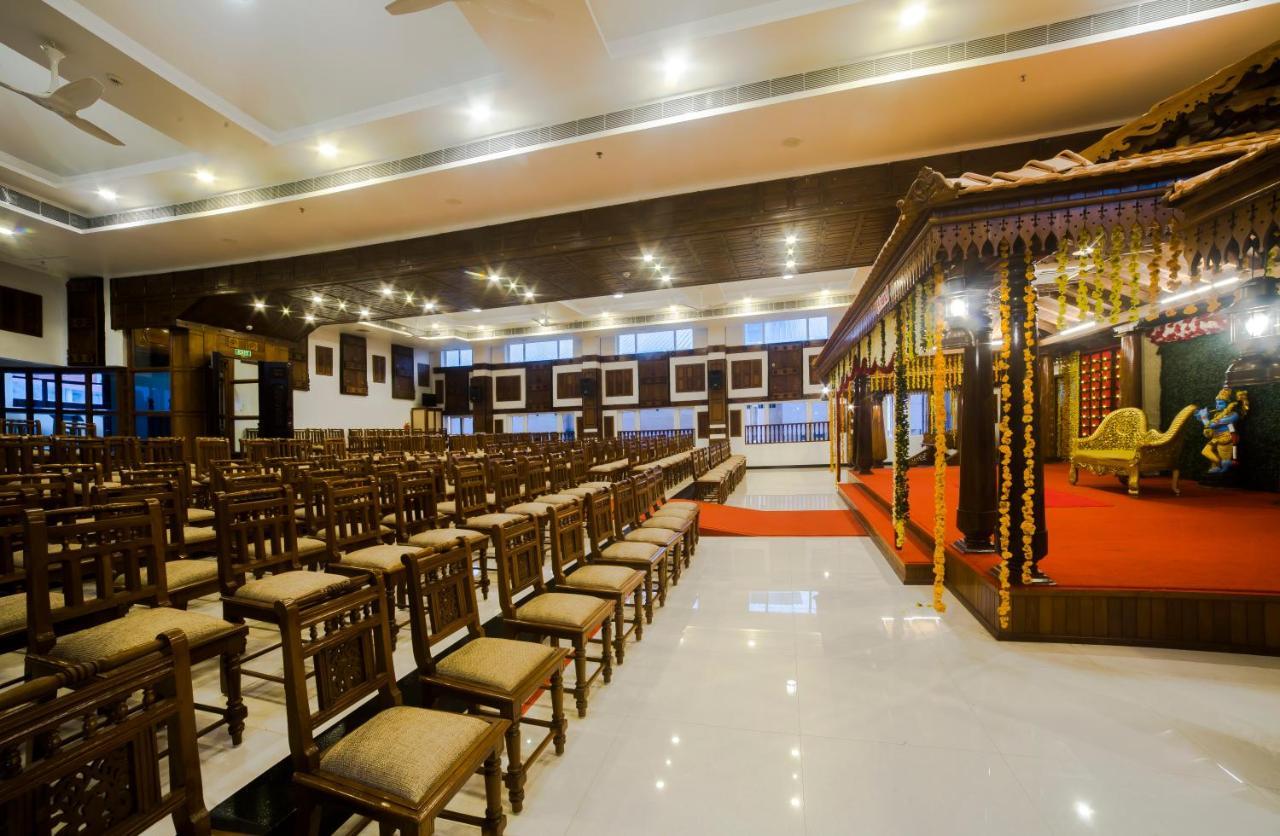 Hotel Guruvayur Darshan Exterior photo