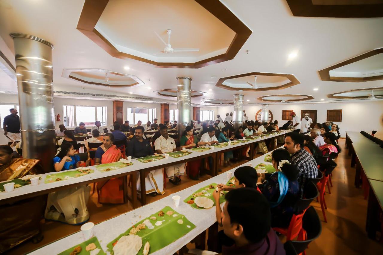 Hotel Guruvayur Darshan Exterior photo